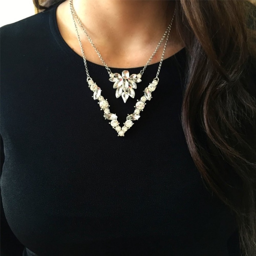 Beautiful glass crystal layered necklace